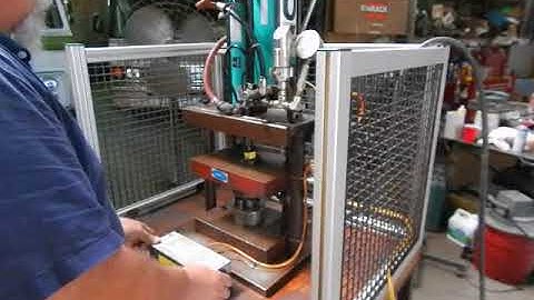 4 Ton Tox Pressotechnik Type K4.200.20 US Pneumatic Press (50544)