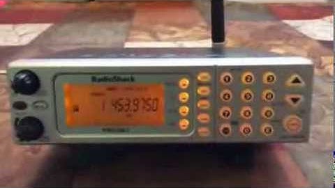 RadioShack Pro-2051 Radio Scanner Receiver