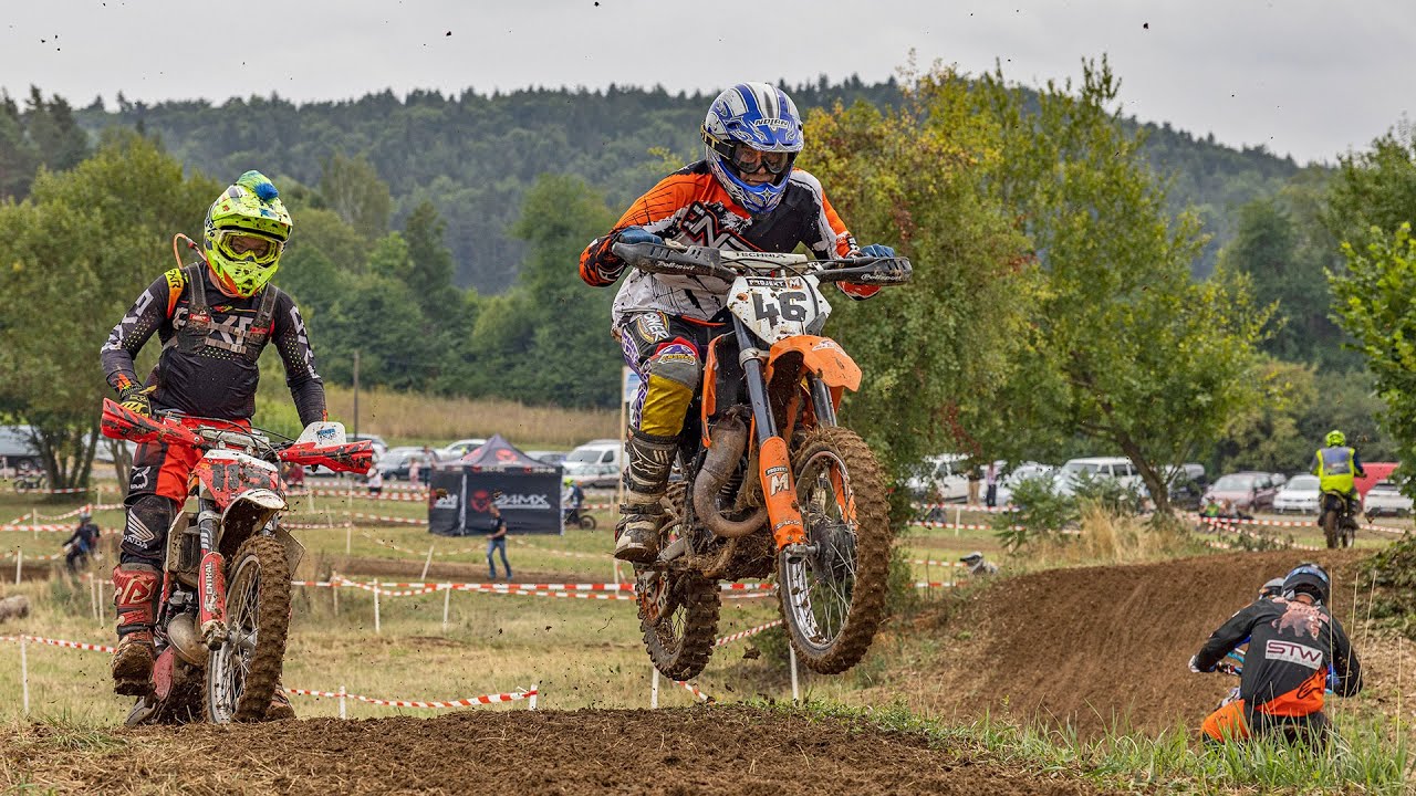 Mofarennen Neukirchen: Seriennahe und getunte Mofas treten bei der Mofacross-Schlammschlacht an