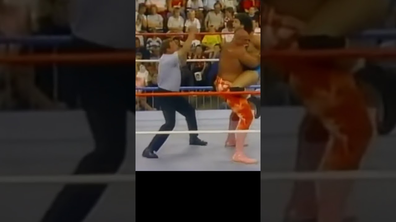 "SUPERSTAR" BILLY GRAHAM - BEAR HUG. 