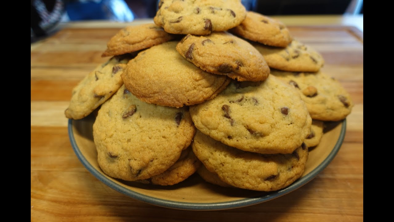Toll House Chocolate Chip Cookies - YouTube