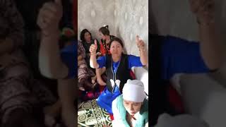 Kız çeyizi - Mükemmel  Kazakistan geleneği. Қыз жасауы! Барлығыңыз көріңіз!