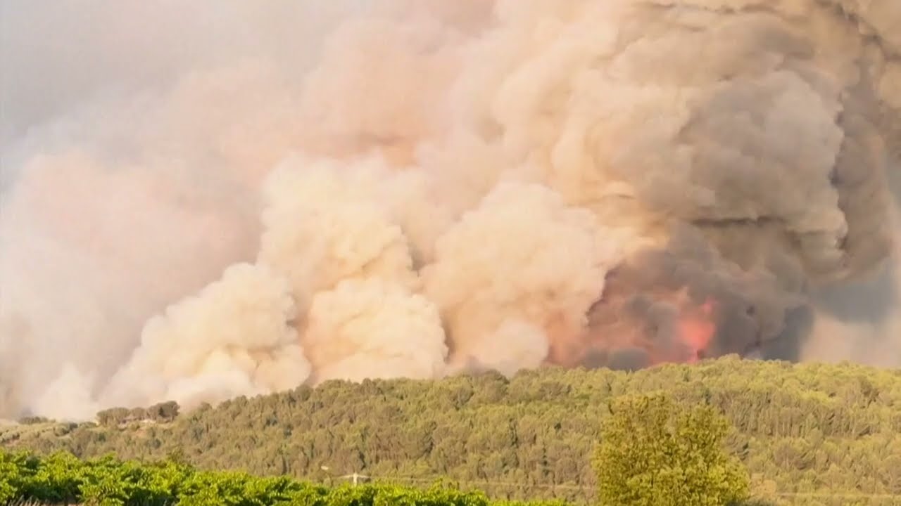 Gigantesque feu de forêt dans l'Aude (2025)