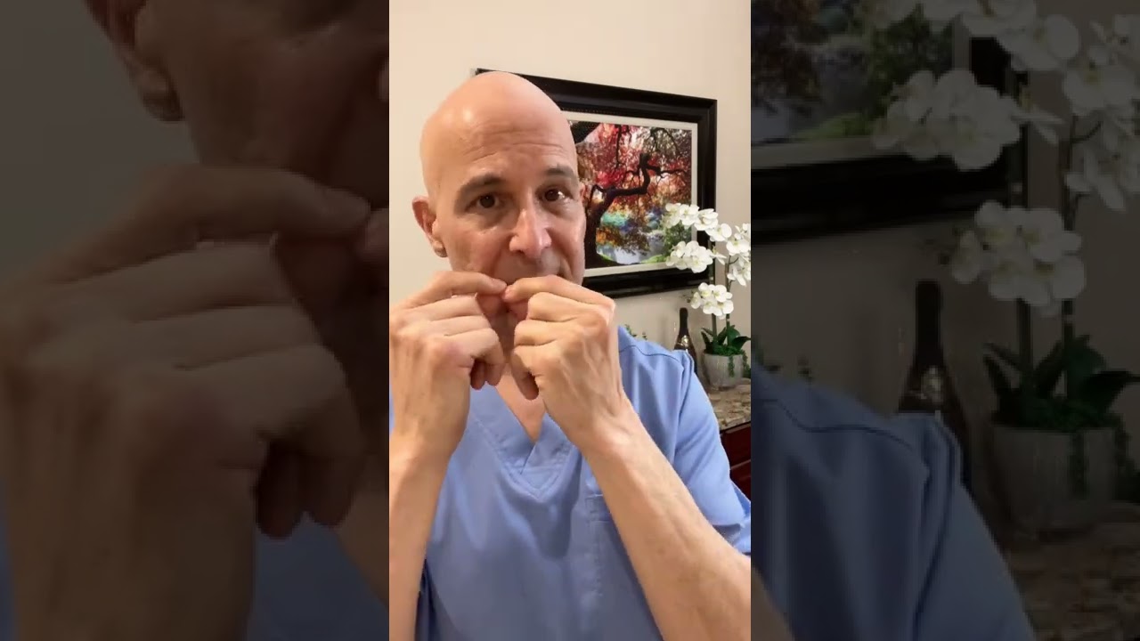 Vitamin E Capsules For Healthy Lips!  Dr. Mandell