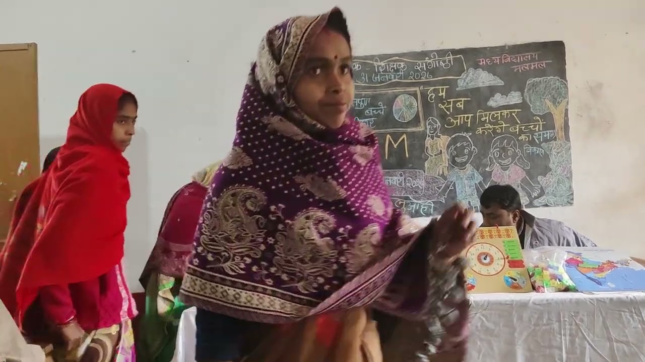 अभिभावक शिक्षक संगोष्ठी में हस्ताक्षर की मुख्य भूमिका 