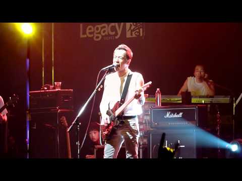 Paul Wong 黃貫中 - 大地 (國語版) (2011 Deliver 台北)