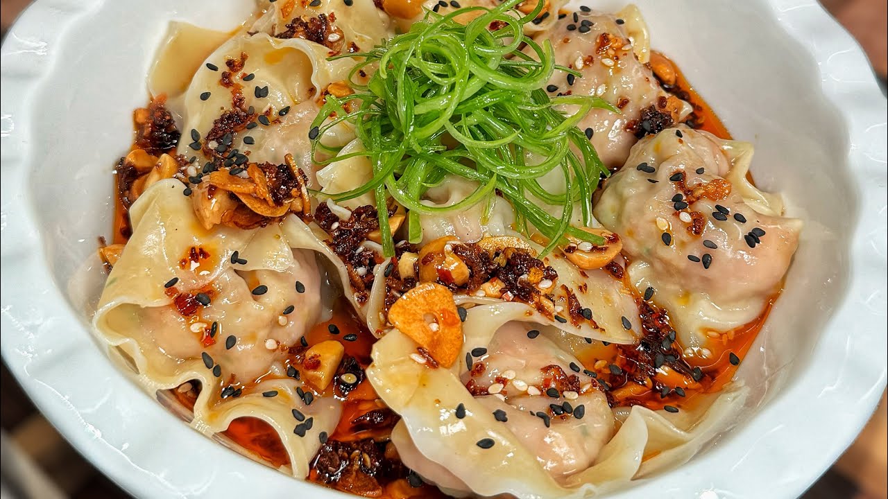 Pork & Prawn Wontons with the BEST homemade Chilli Crisp! 😍🔥