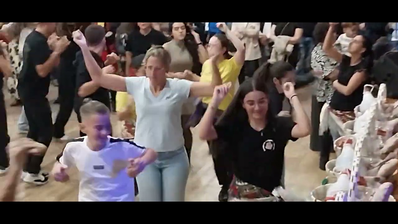 RANCHO ESTRELAS DO MINHO DE VAULX EN VELIN NAS RUSGAS DE BRON