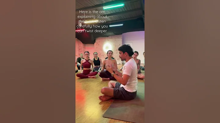Twisting yoga pose | how to twist in asana | how to improve twist - DayDayNews