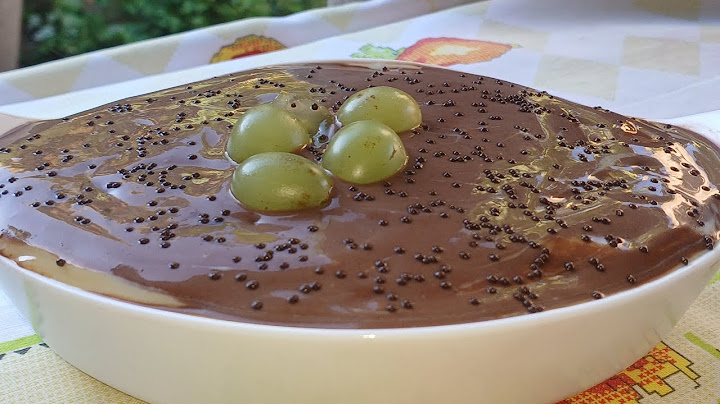 Surpresa de Uva na Travessa com Brigadeiro de Leite em Pó – Cremosa, Fácil e Irresistível!