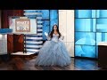 Ellen Plays 'What's in the Box?' with Guest Model Demi Lovato