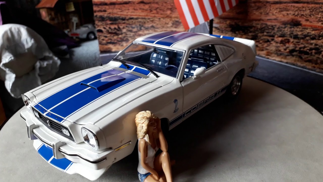 Greenlight 1/64 Charlie's Angels 1976 Ford Mustang II Cobra II Chase