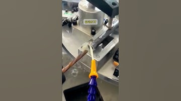 Automatic tapping threading machine for round stick#tappingmachine #threadingmachine