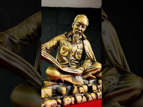 Tượng Đồng Bác Hồ đọc sách làm thủ công