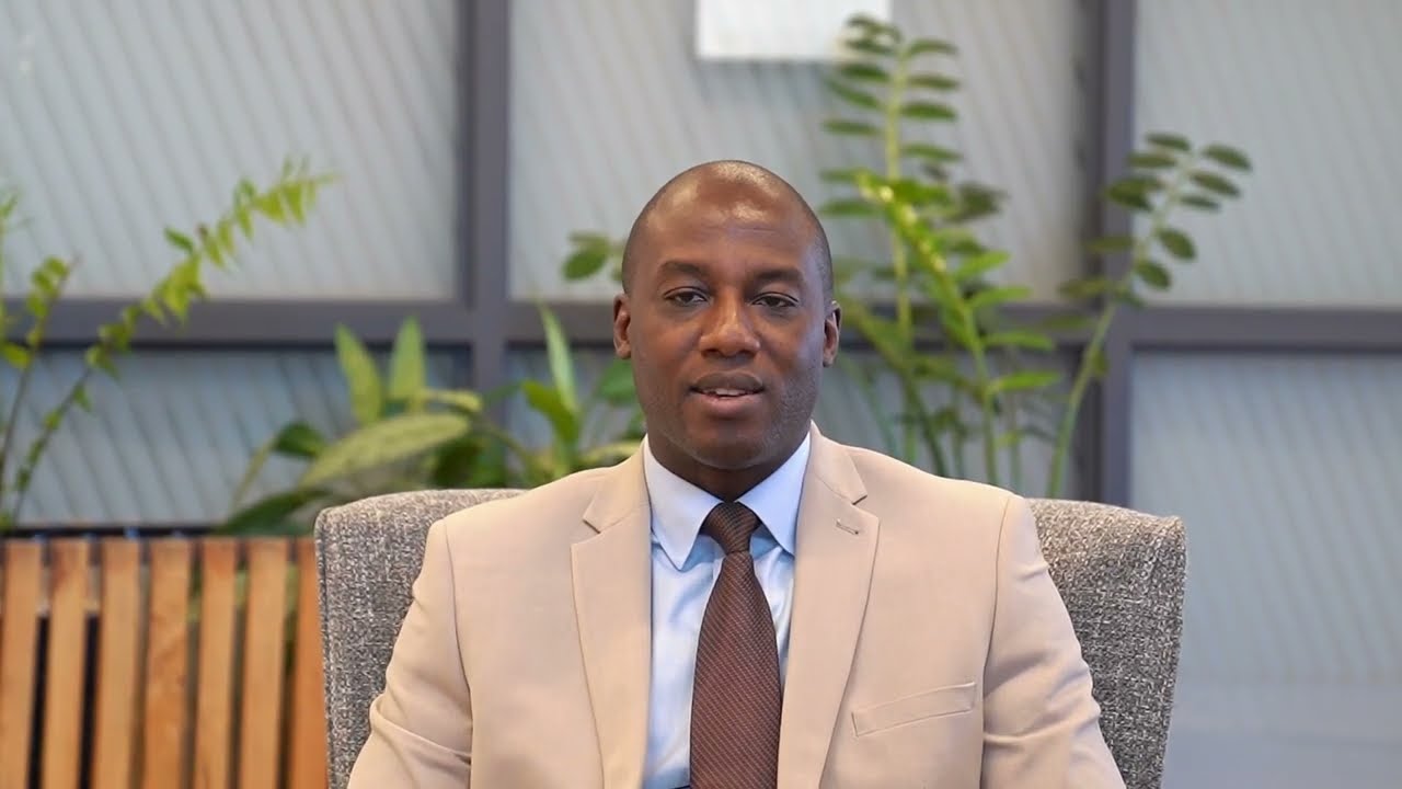 Momar Dieng Speaking on ALUSB MBA Program