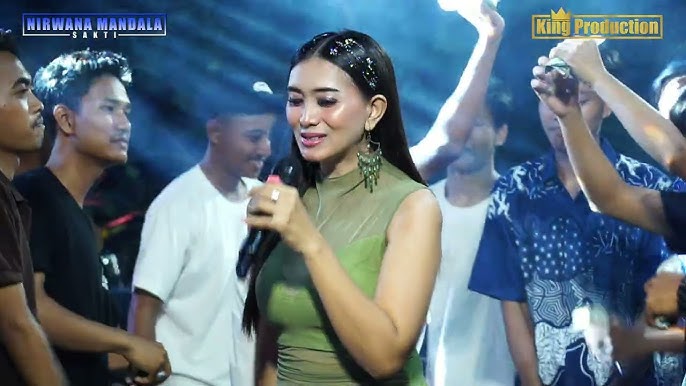 Ichki kiyimdagi yapon gozallari