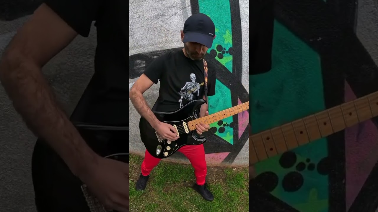Tonton Cosmic Rays by Gray Dream - #guitarsolo #barcelona di YouTube Tonton Cosmic Rays by Gray Dream - #guitarsolo #barcelona di YouTube