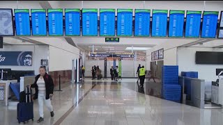 US airlines cancel 1,000 flights while complying with shutdown order
