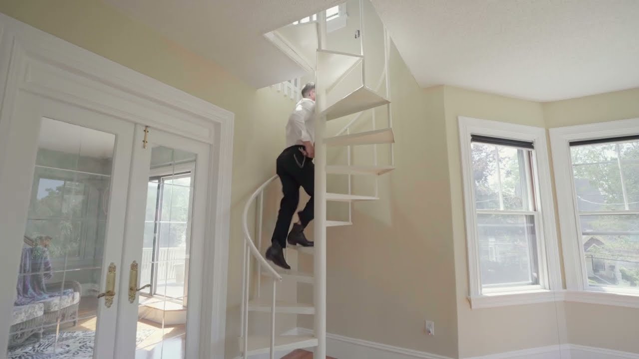 Edgewood/Pawtuxet Village, Rhode Island: 133-135 COLUMBIA AVE CRANSTON RI 02905