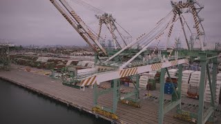 U.S., China impose new port fees on each other's ships amid threat of tariff hikes