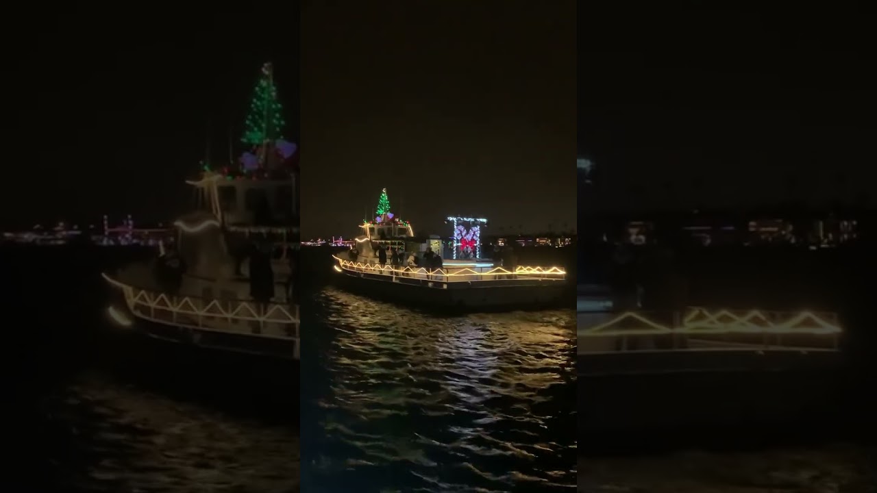 Newport Beach Christmas Boat Ride | Balboa Island | California | USA | Dec 2022