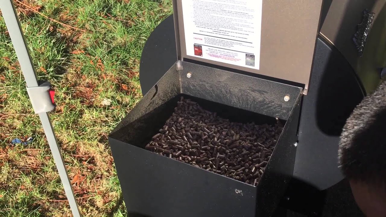 TRAEGER Pellet change