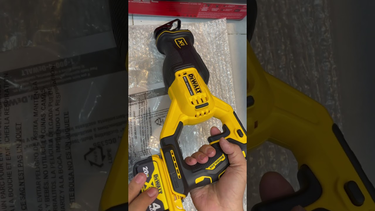 Máy cưa kiếm dewalt DCS382 Mexico New USA | cưa kiếm 20v New 