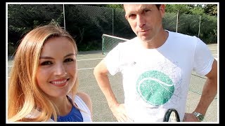 Celebrity TENNIS LESSON FROM TIM HENMAN | Niomi Smart Profile
