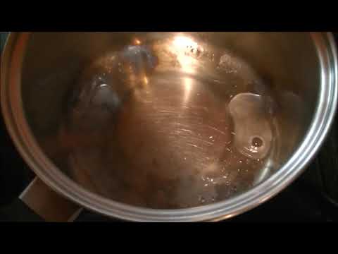Leidenfrost Effect - Hot Pan and Floating Water - Science Demonstration and Explanation