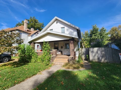 614 E Locust Street, Bloomington, IL home video tour