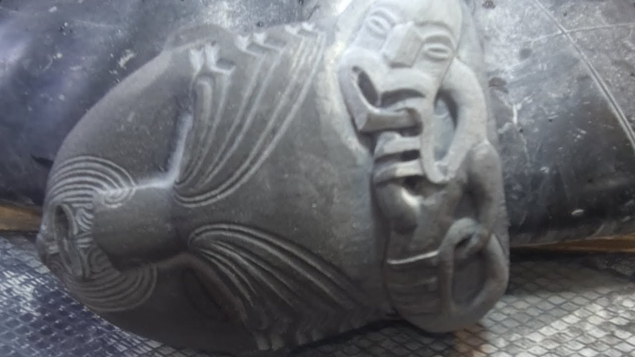 Tane Rangatira Rangatira pendent. #māori #jewellery - YouTube