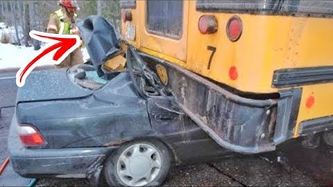 BUSS CRASH COMPILATION | PART 1