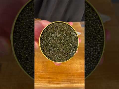 how to eat caviar properly
