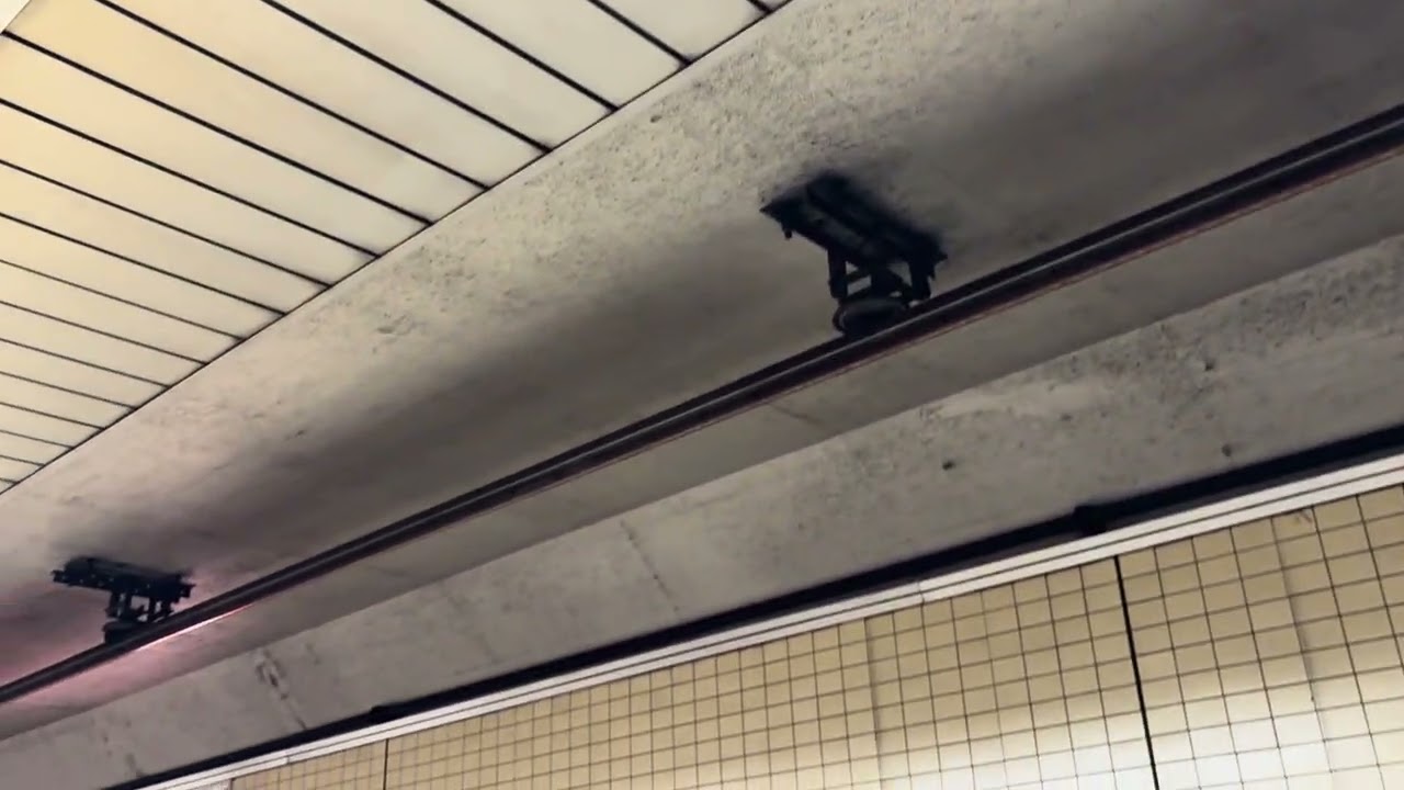 【2026】東京メトロ有楽町線飯田橋駅1990年時代製造形式VVVFと40000系回送(Sトレイン用)すれ違い