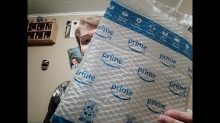 Amazon Unboxing: How the Grinch Stole Christmas - The Ultimate Edition (Blu-ray) Amazon Unboxing: How the Grinch Stole Christmas - The Ultimate Edition (Blu-ray)
