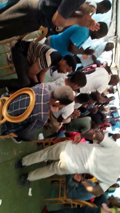 izinsizwa zigiya zibonga umbuso emzini wakwaMaduna kwaMashu