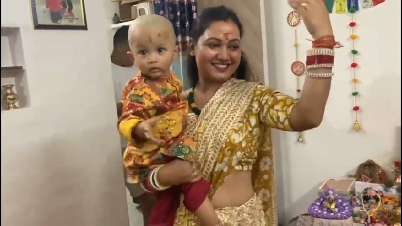 Bua ka kirtan mein aya but Anand 🥰#radheradhe