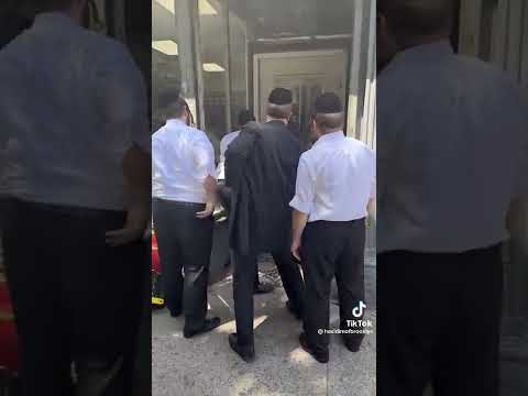 Hatzalah Brake Open The Door