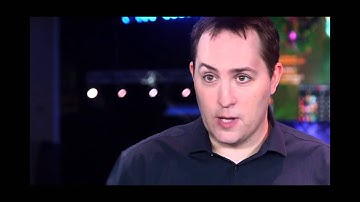 Making It Look Easy: The Shoutcasters