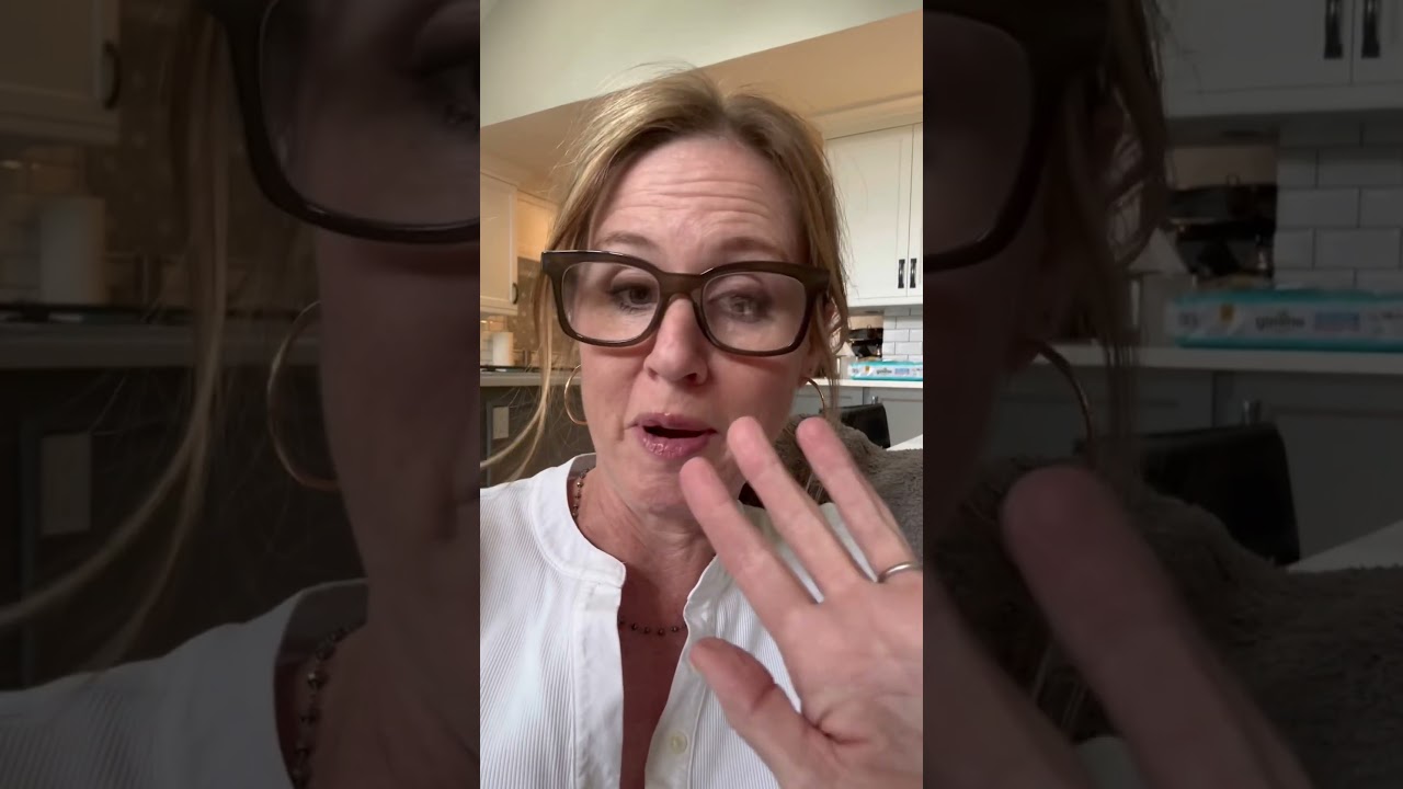 Leaf peeping? Looking at fall colors? What do you call it— let me know state and age too plzzzzz!