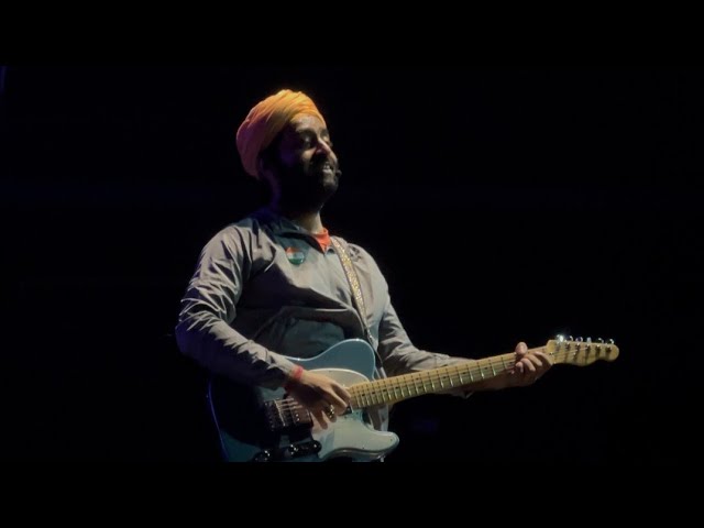 Arijit Singh Live in concert At Cocacola Arena Dubai 🥺❤️ class=