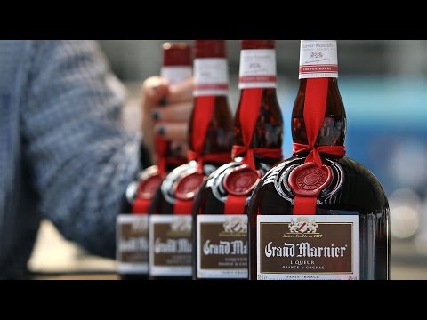 Video: Campari membeli Grand Marnier: tricolor grand heures