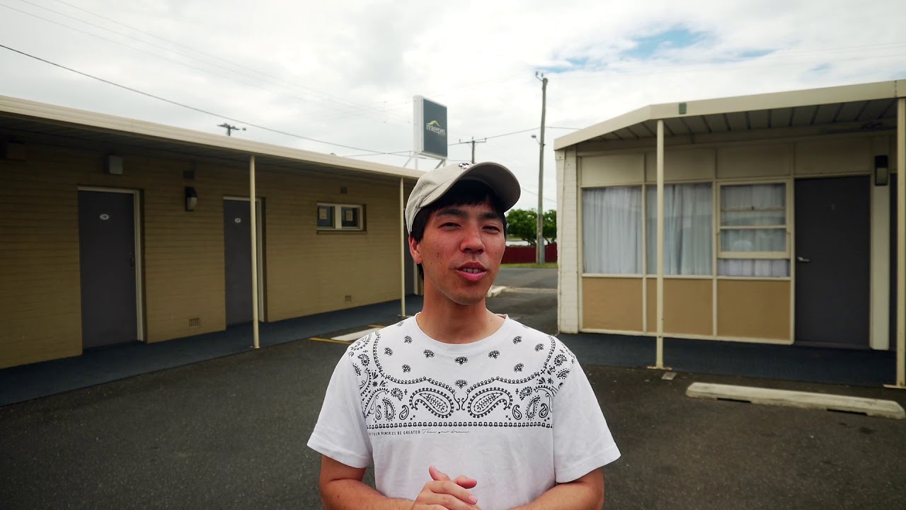 Edgewater Hotel Devonport Review in Japanese from Yokuza by Grasshopper Travel