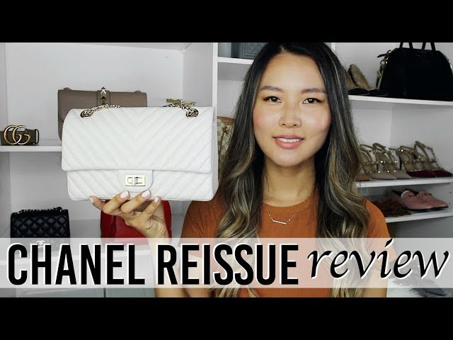 CHANEL REISSUE 225 review  Comparison with Classic flap, What fits, mod  shots 