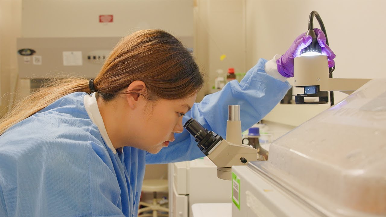 Behind the scenes with Victoria Pang | UW Chemistry