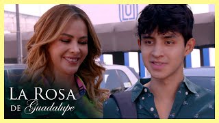 A Ninfa le encanta ser la mamá más guapa y tener sus fans | La Rosa de Guadalupe 2/4 | La lista...
