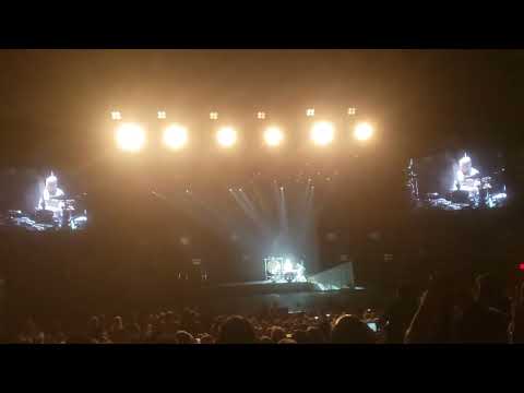 FOREIGNER ROCK BAND LIVE PERFORMANCE