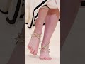 O sapato mais estranho da chanel? #moda #chanel