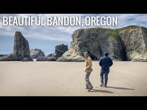 Beautiful Bandon, Oregon || Sea Caves, Seals, Local Art and So Much More