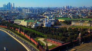 Москва полёт над Кремлём и парком 